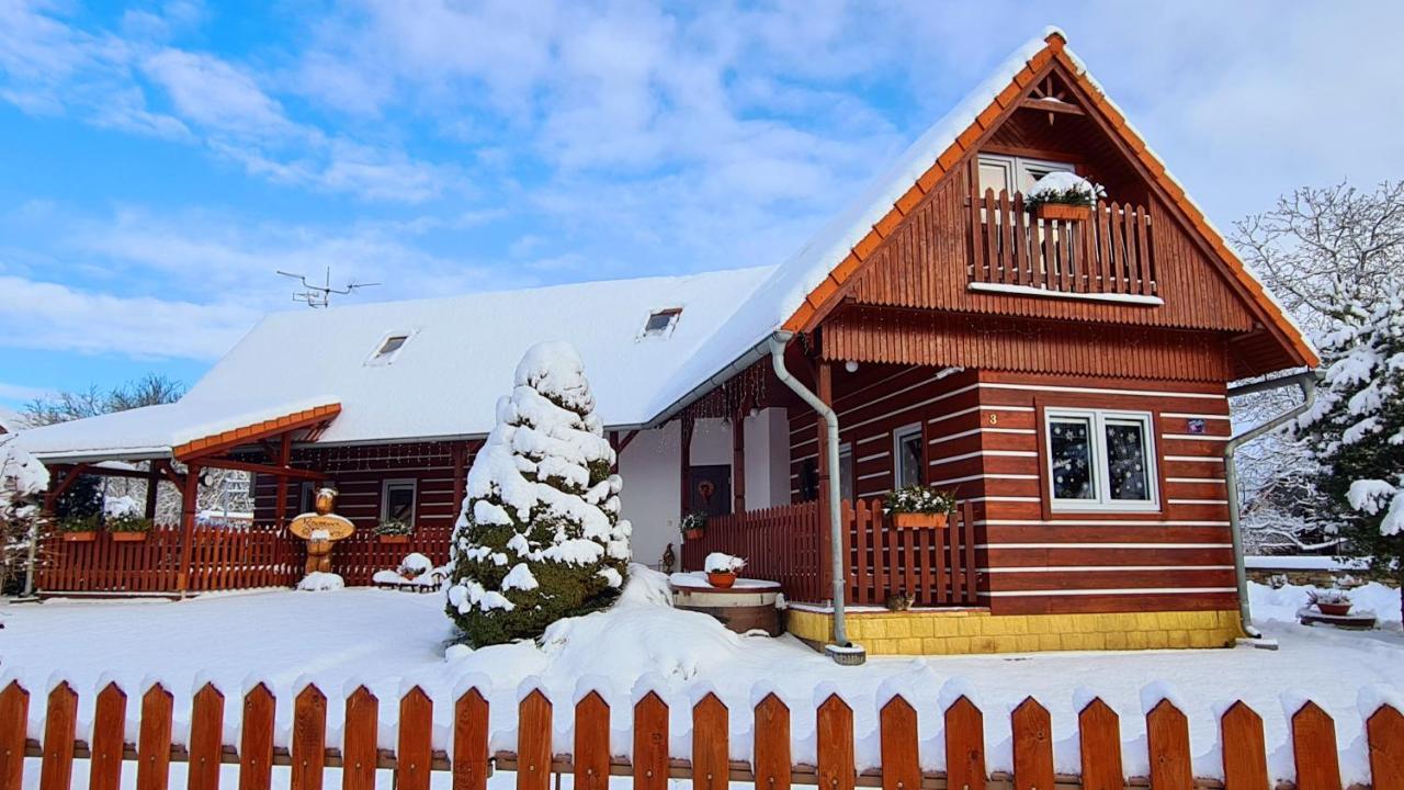 Roubenka Rozkos Villa Nové Město nad Metují Buitenkant foto